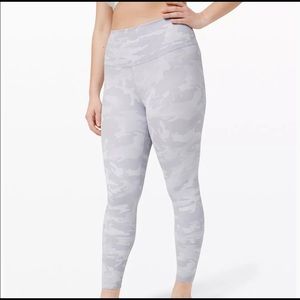 Jacquard Camo Wunder Under leggings  25"